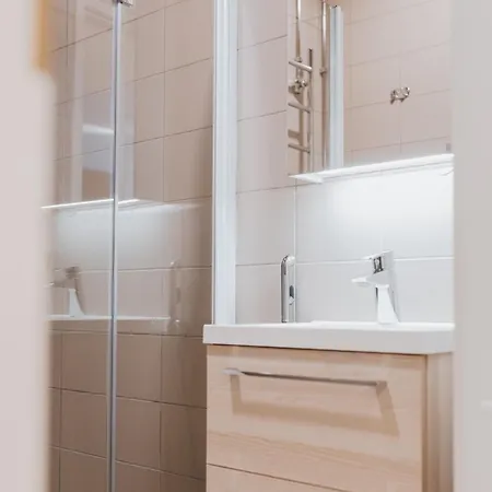 Scandic Primo - Eerikinkatu 46m2 Apartamento Helsínquia