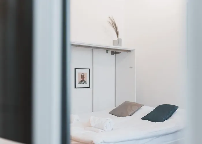 Bright Center Flat, Sleeps 6 Apartmán