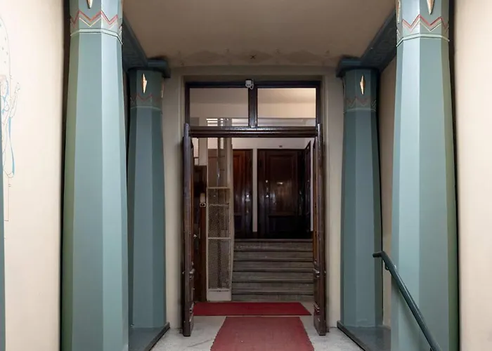 Bright Center Flat, Sleeps 6 Apartmán