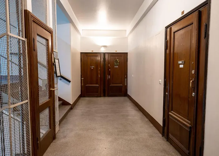 Bright Center Flat, Sleeps 6 Apartmán