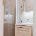 Bright Center Flat, Sleeps 6 Apartament Helsinki