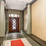 Bright Center Flat, Sleeps 6