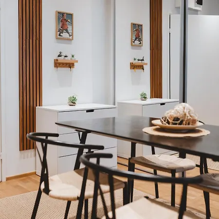 公寓 Bright Center Flat, Sleeps 6
